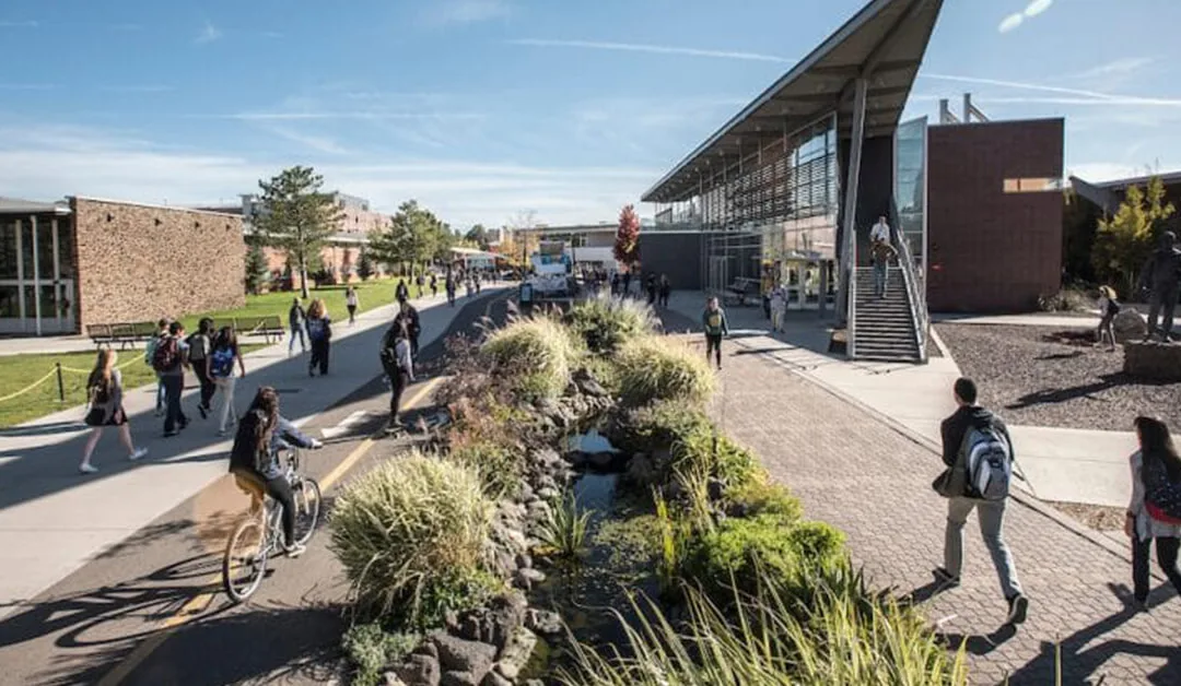 ICE Removes In-Person Class Requirement for Foreign Students