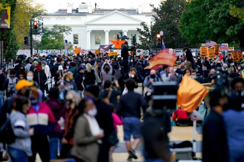 white-house-protest