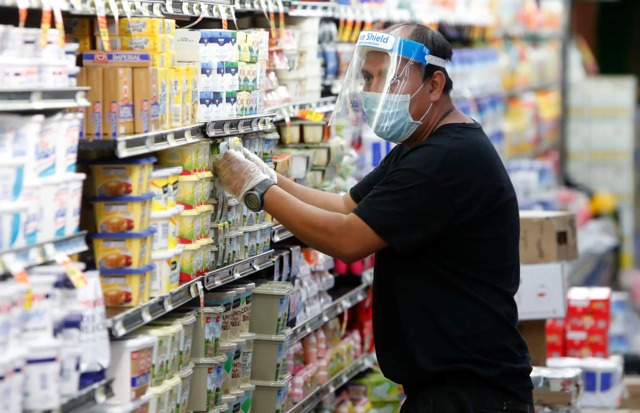 ‘Getting Sick Every Day’: Arizona Grocery Store Workers Want to Know When They Will Be Vaccinated