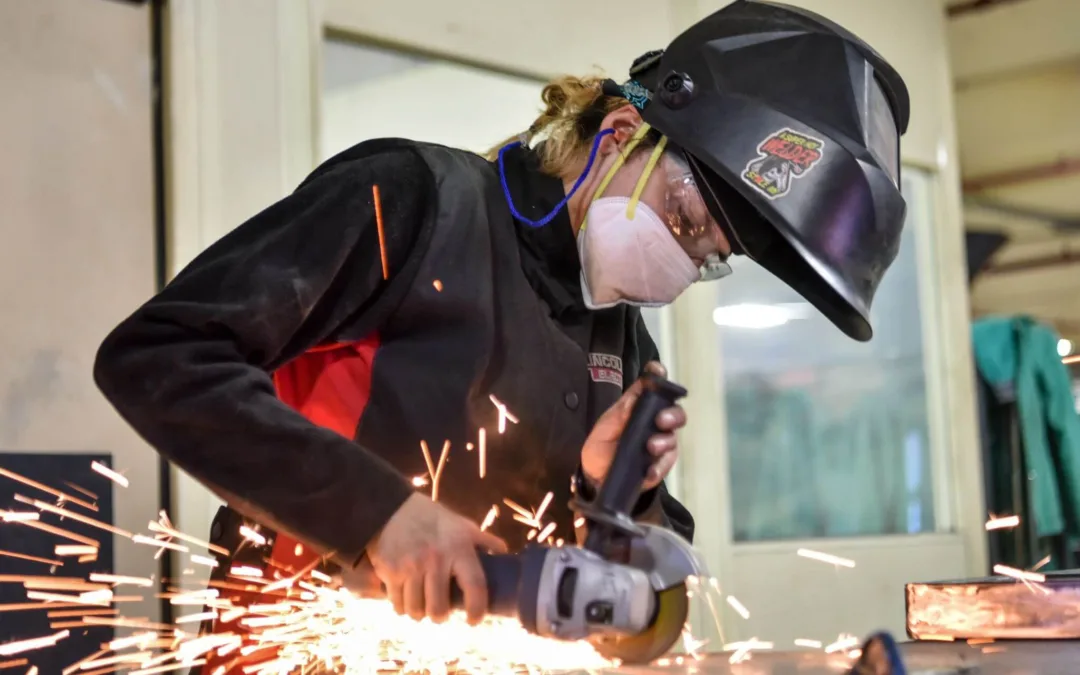 Union Membership in Arizona Inches Up, Still Trails Most of the Nation