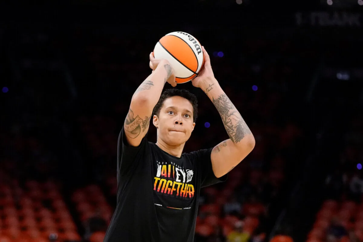 Brittney Griner, Phoenix Mercury Teammates Confronted at Airport by ‘Provocateur,’ WNBA Says