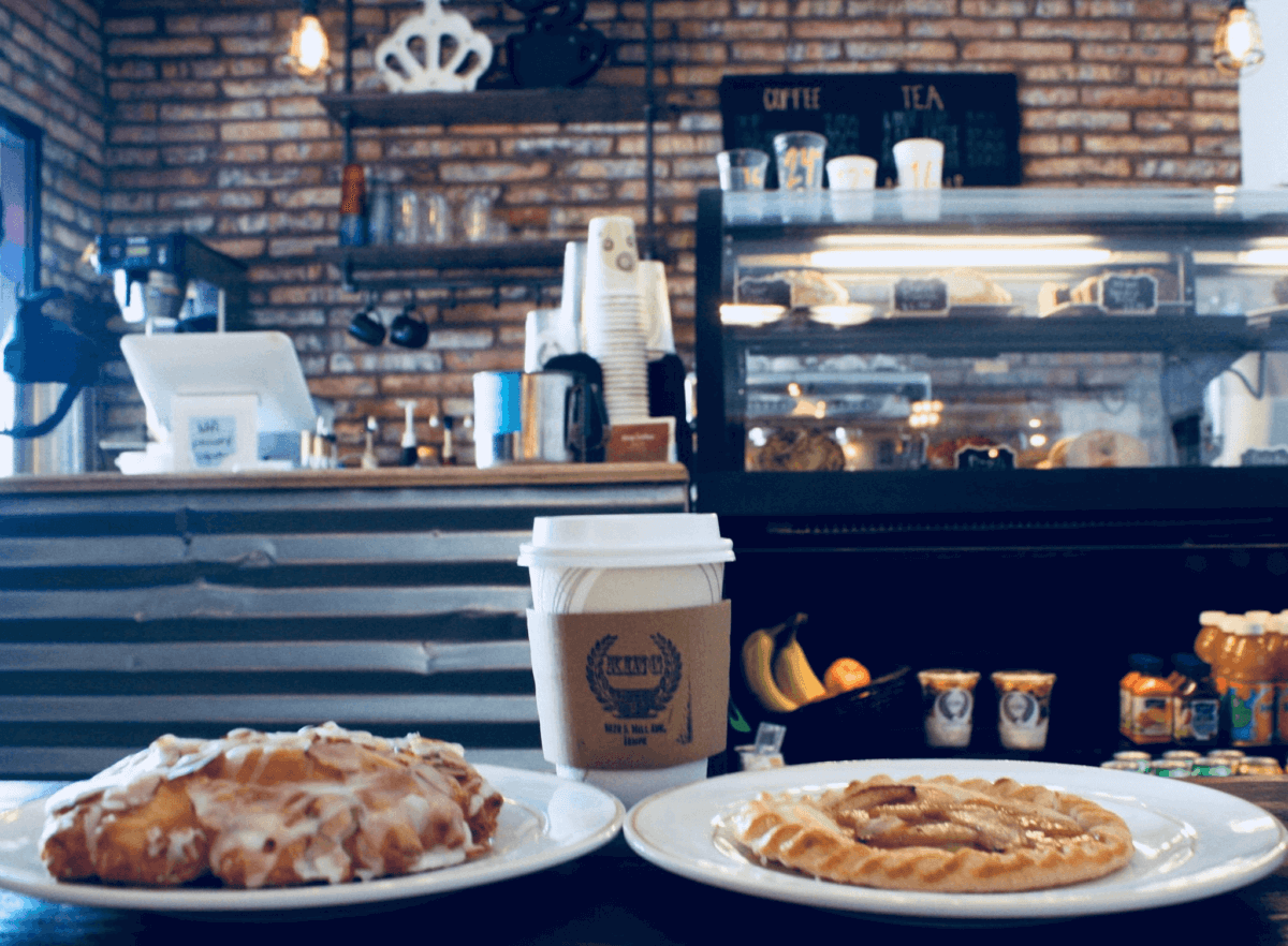 8 Coffee Shops Near Public Transit to Fuel Your Journey from Phoenix to Tempe