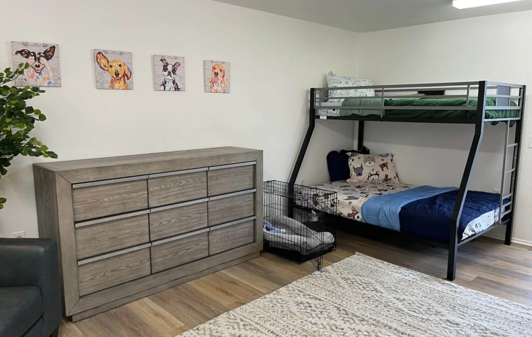 Phoenix Domestic Violence Shelter Now Allows Survivors to Bring Pets