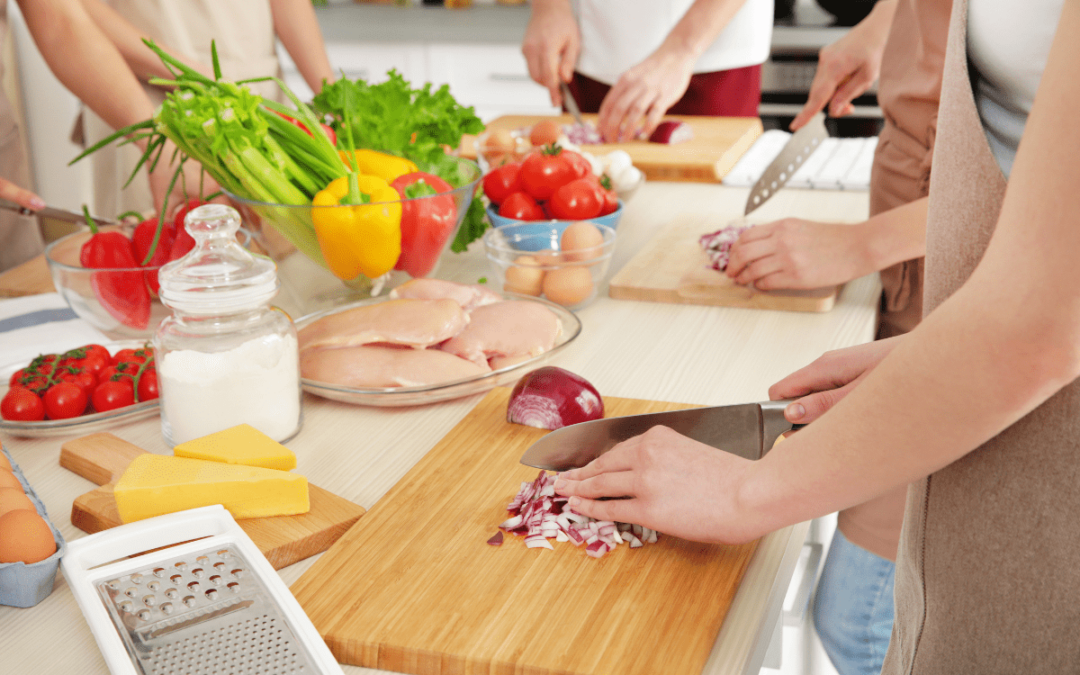 Cool cooking classes to take or gift in and around Phoenix and Tucson