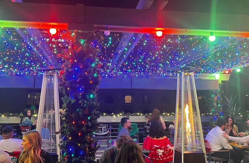 holiday-themed bars in the Valley
