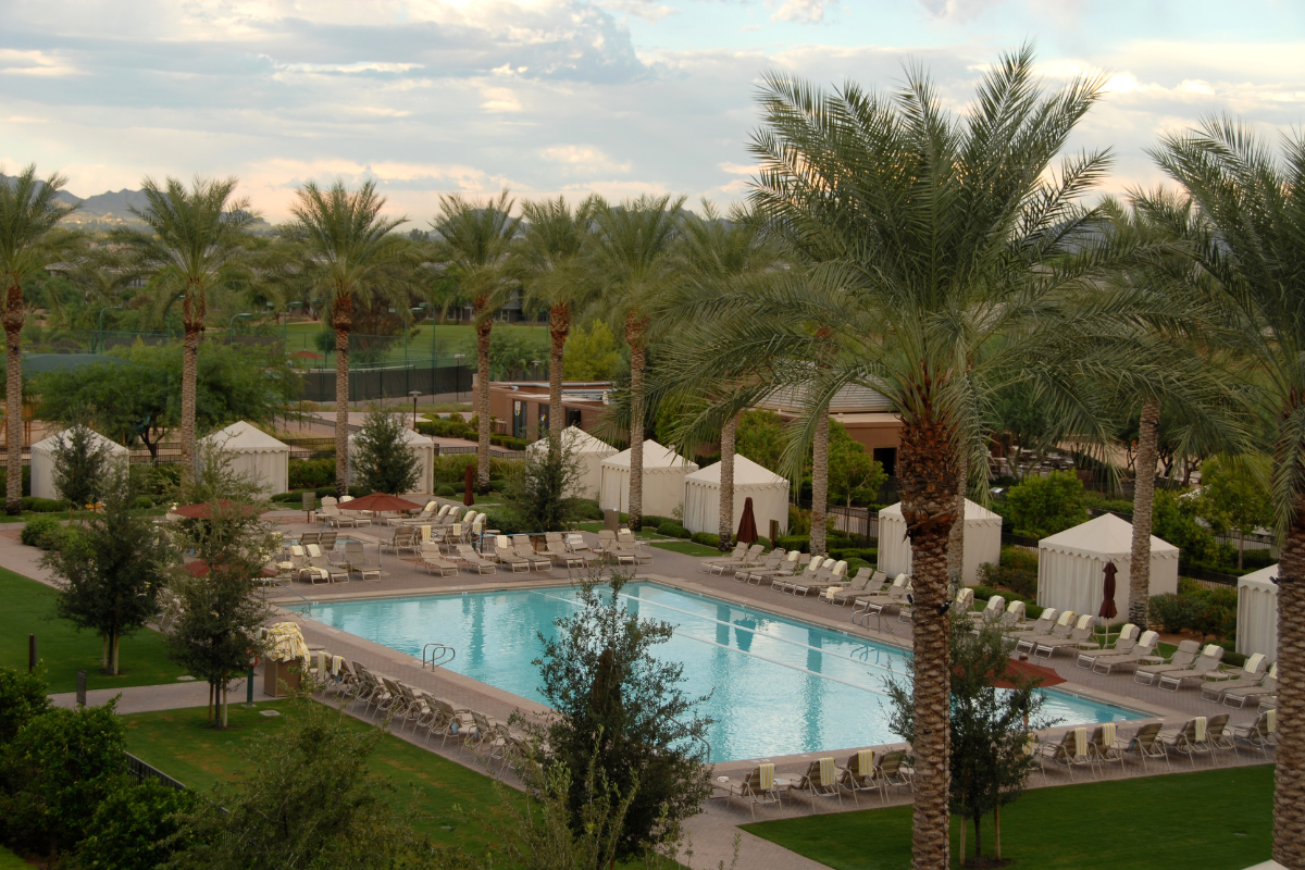 Take advantage of these 6 winter staycation deals in metro Phoenix