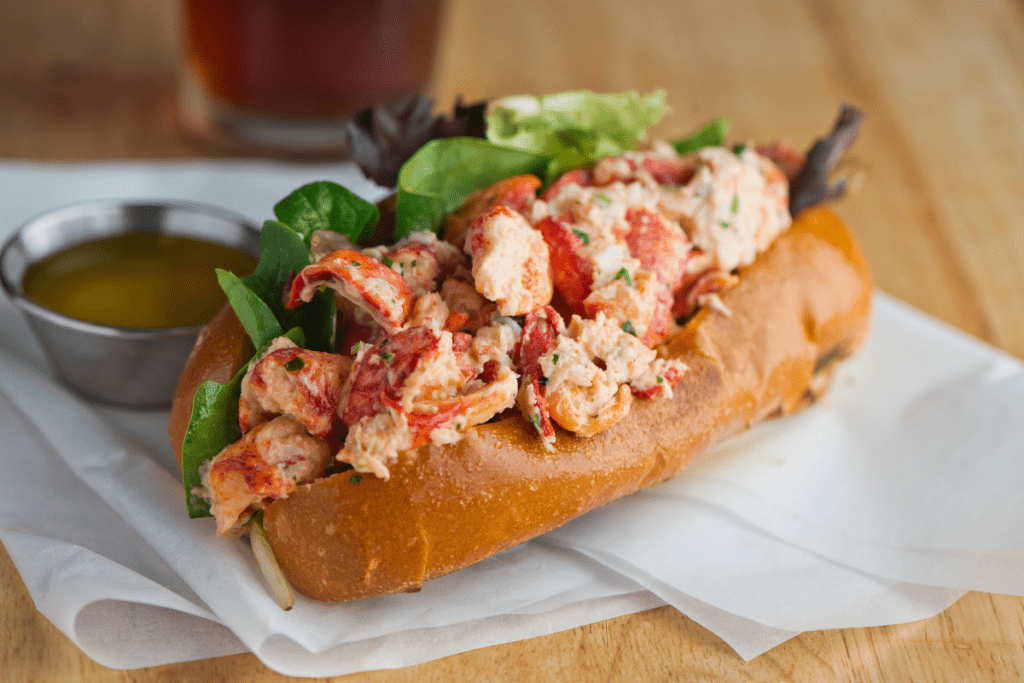 The 6 best places in Phoenix to get a lobster roll, according to locals