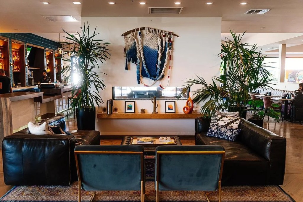 Hotel deals in Phoenix and Tucson for a spring break staycation