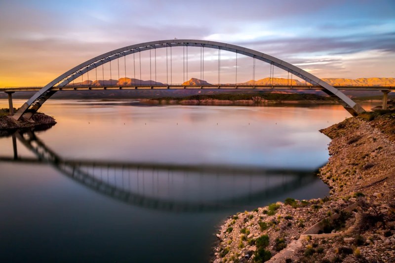 roosevelt lake and bridge