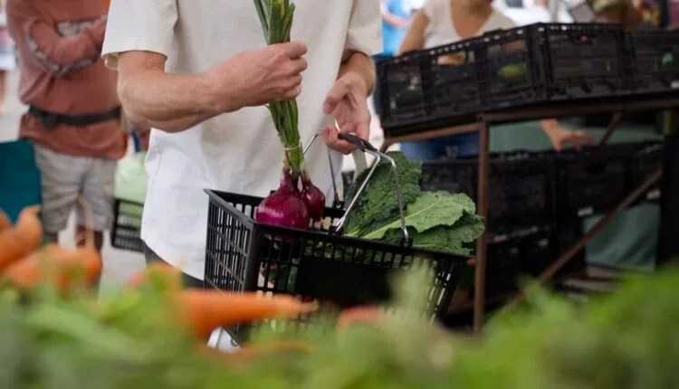 The 8 Biggest And Best Farmers Markets In Arizona