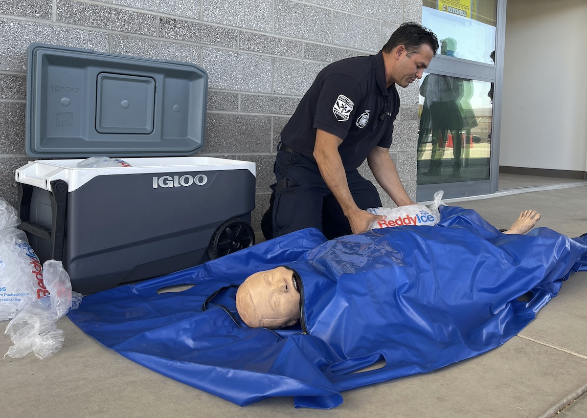 Phoenix using ice immersion to treat heatstroke victims as Southwest bakes