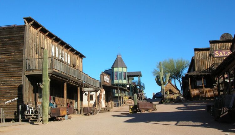 5 ways to channel your inner cowboy (or cowgirl!) in Arizona