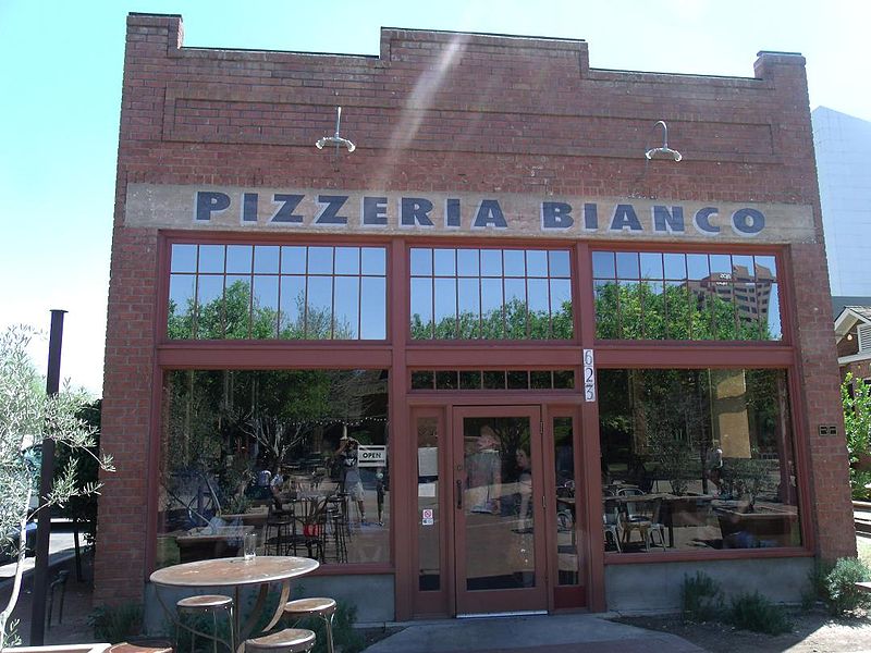 Metro Phoenix Restaurants Backed by Celebrity Chefs