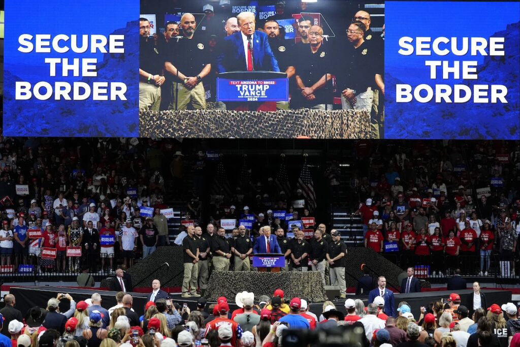 arizona trump rally x