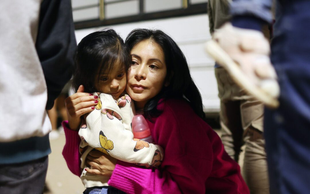 Arizonans OK proposition expanding local police power, grants judges deportation power