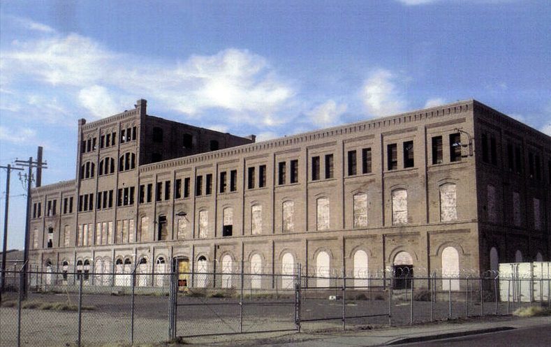 Learn about 8 of the oldest buildings in Arizona