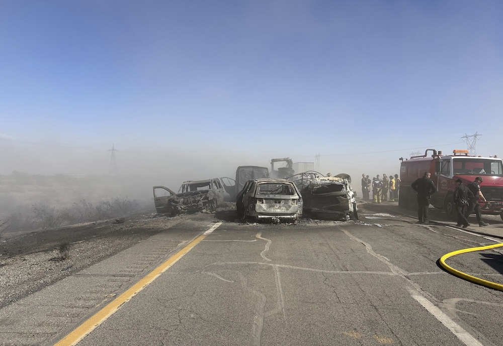 At least 4 people killed in an Arizona highway crash of multiple tractor-trailers At least 4 people killed in an Arizona highway crash of multiple tractor-trailers