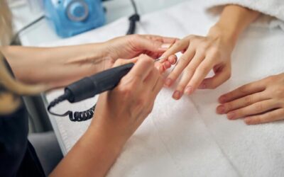 Russian manicures in Phoenix: What to know & where to go