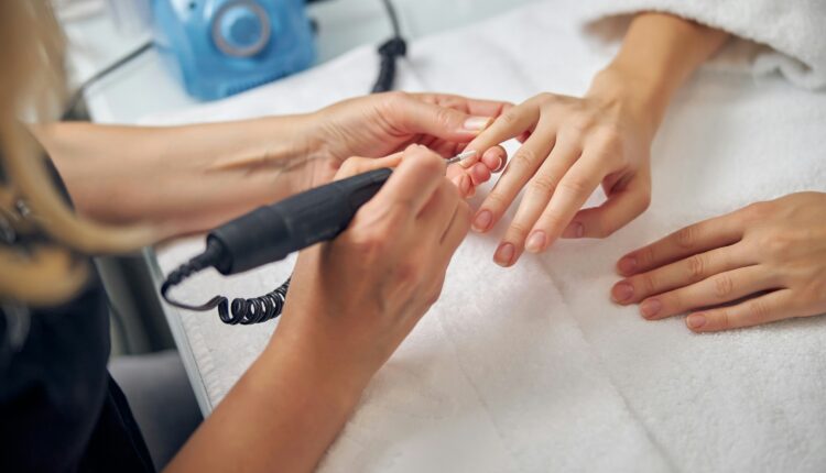 Russian Manicures in Phoenix: What to know & where to go