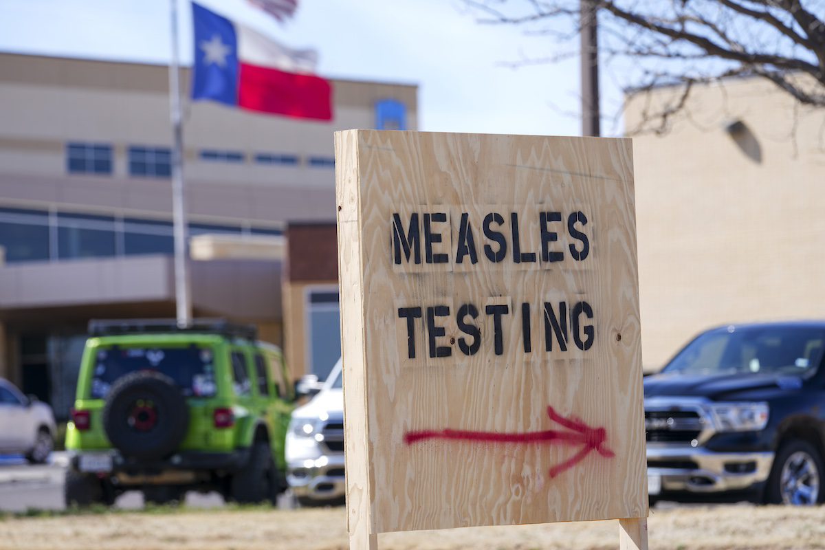 Arizona officials confirm measles outbreak in Navajo County Arizona officials confirm measles outbreak in Navajo County