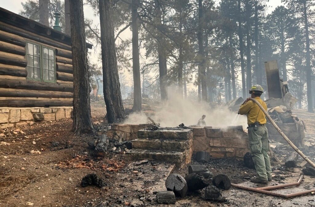 Wildfire destroys a historic Grand Canyon lodge and other structures