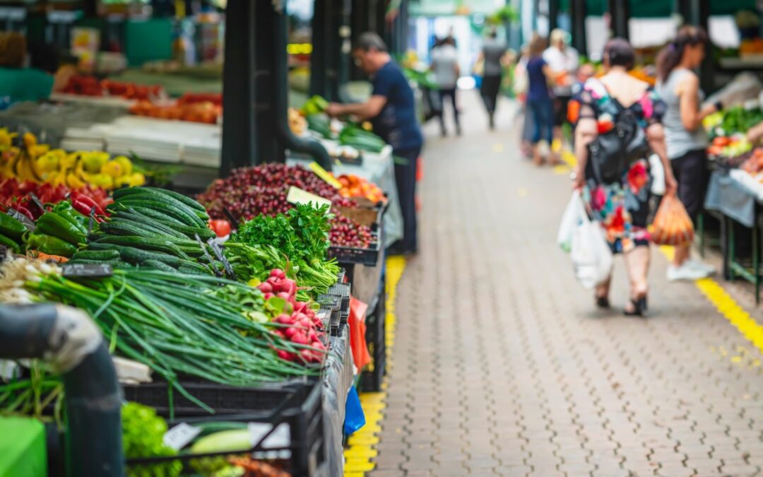 8 Phoenix farmers markets worth waking up for this summer