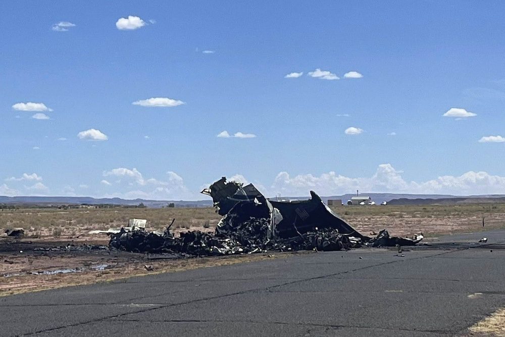4 people die in plane crash of medical transport on Navajo Nation in northern Arizona