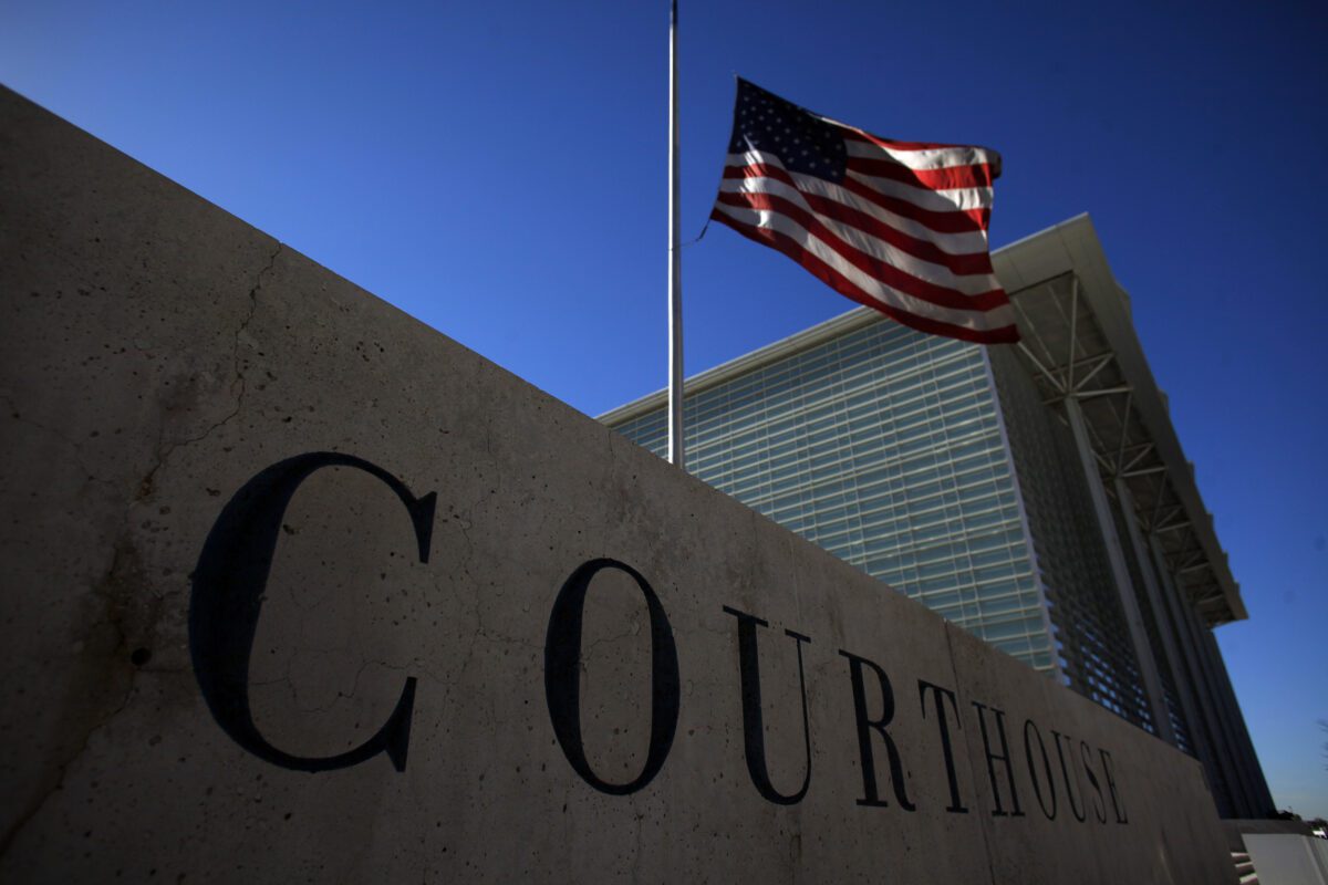 Detained migrant children forced to represent themselves in Tucson court