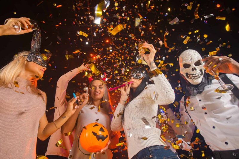 Check out these Halloween events in the Valley, perfect for family fun, haunted thrills, spooky film nights, parties, and cozy dates under the stars.