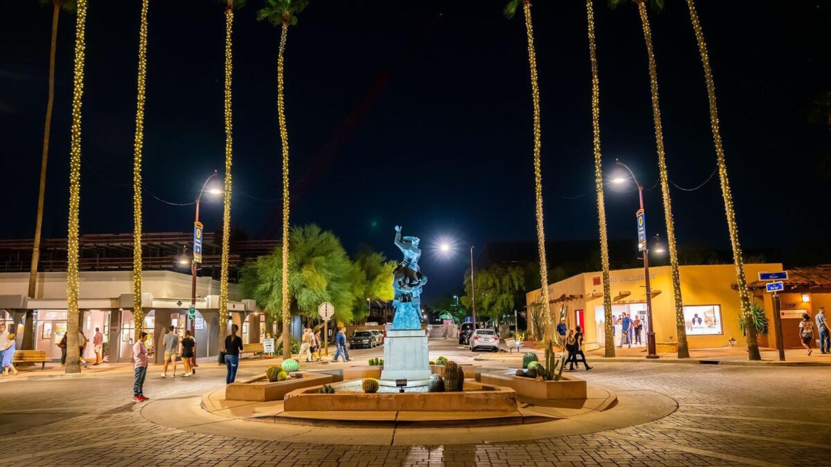 Old Town Scottsdale is a walkable neighborhood.