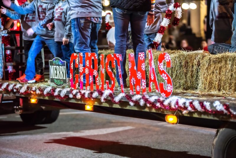 parade float that says Merry Christmas
