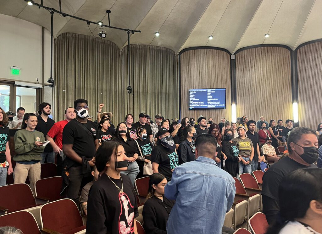 screenshot    at    am x