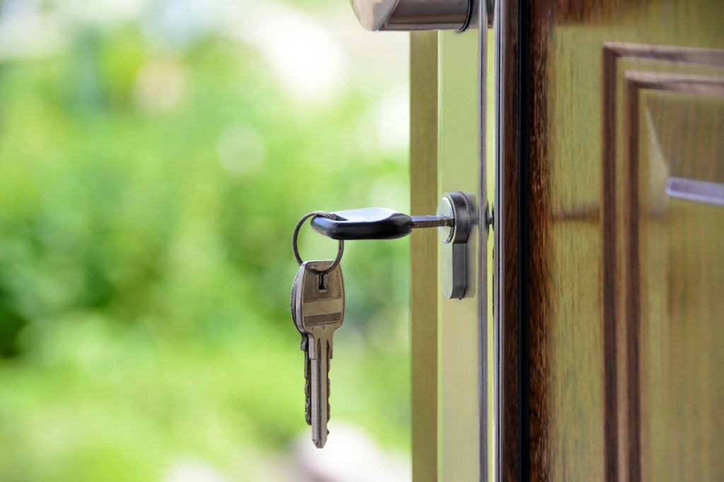 ‘Junk fees’ settlement will result in refunds for some Arizona renters