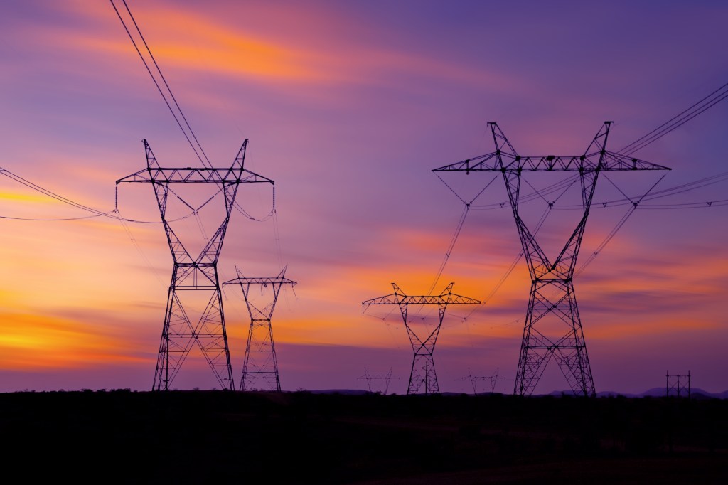 As Arizona hits record heat, the Corporation Commission sides with APS over ratepayers