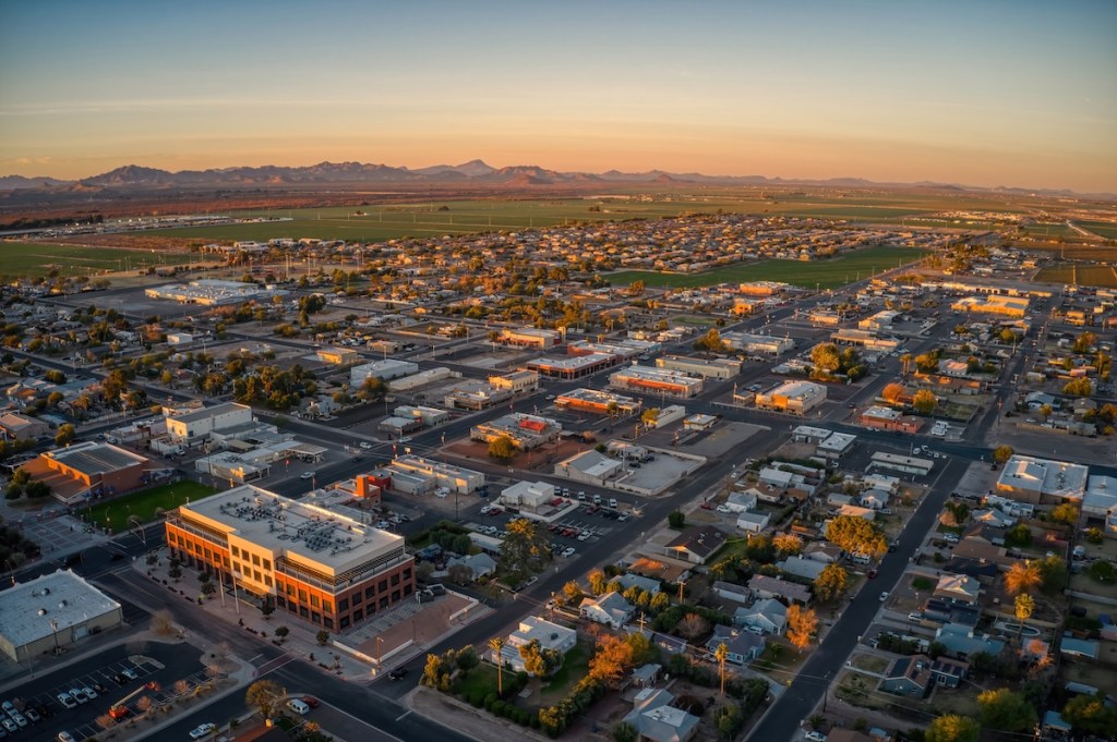 11,000 homes slated for new&nbsp;Arizona&nbsp;community far west of Phoenix